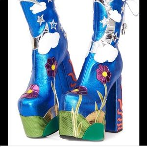 Multicolored platform boots